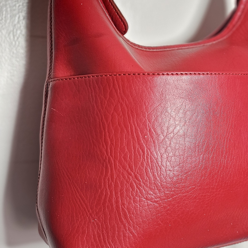 Vintage Coach Soho Red Leather Baguette / Hobo Bag (No. L4C-9956) - Picture 12 of 16